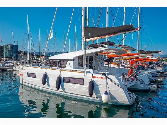 Lagoon 40 in Split / ACI Marina Split - image 1