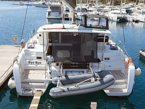 Lagoon 40 in Primošten / Marina Kremik - image 1